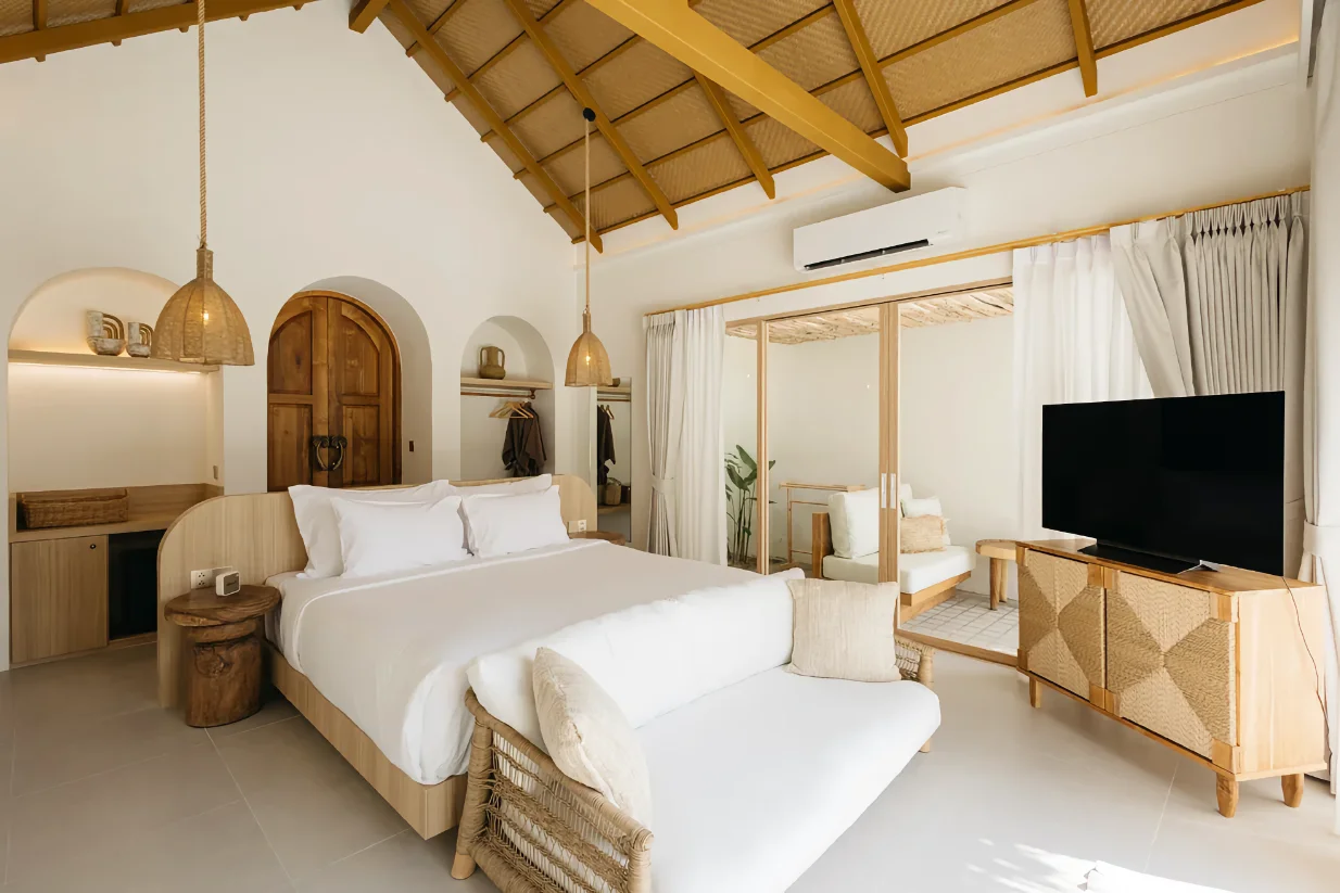 Private Villa with Bathtub