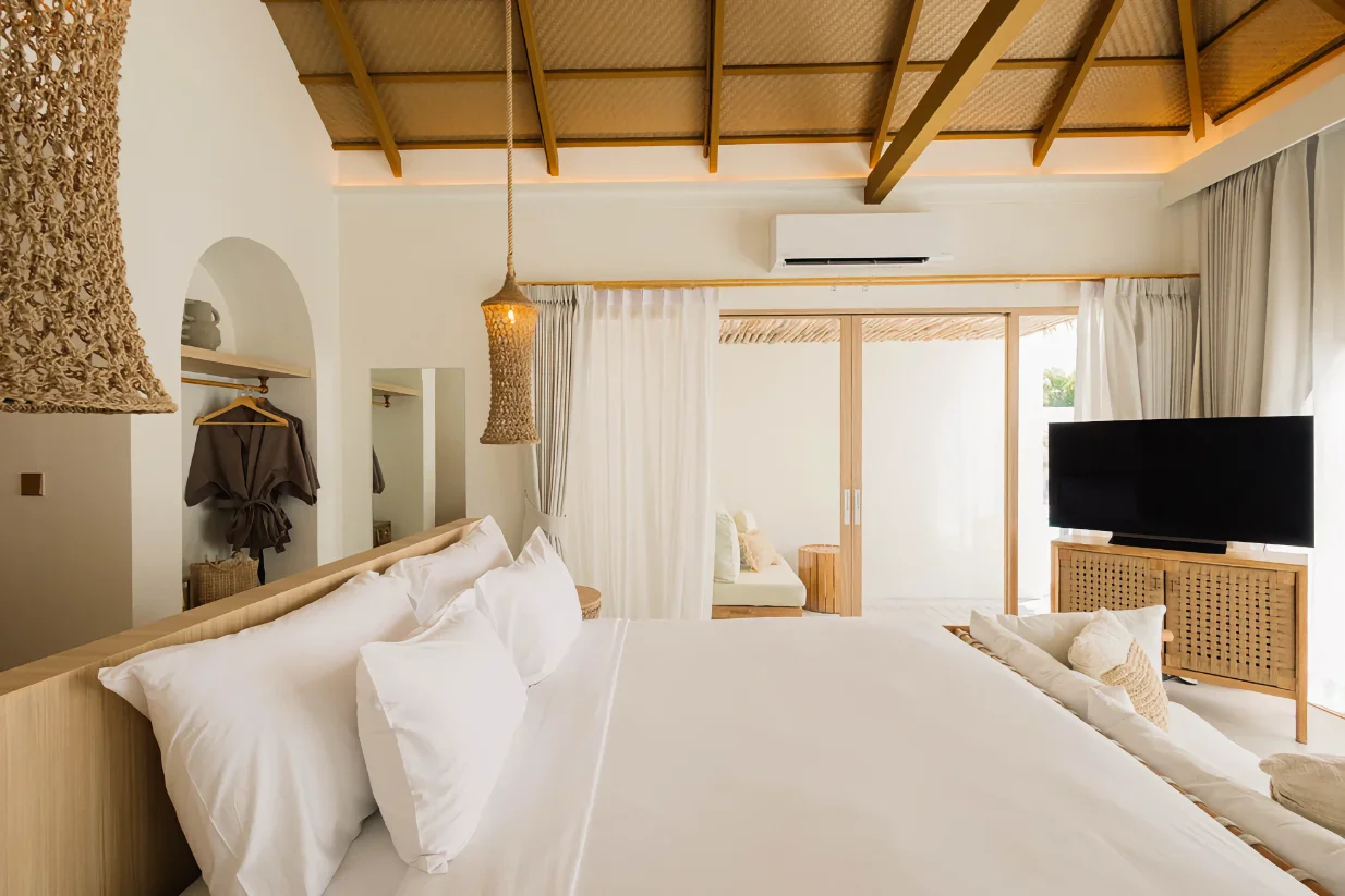 Private Villa with Bathtub