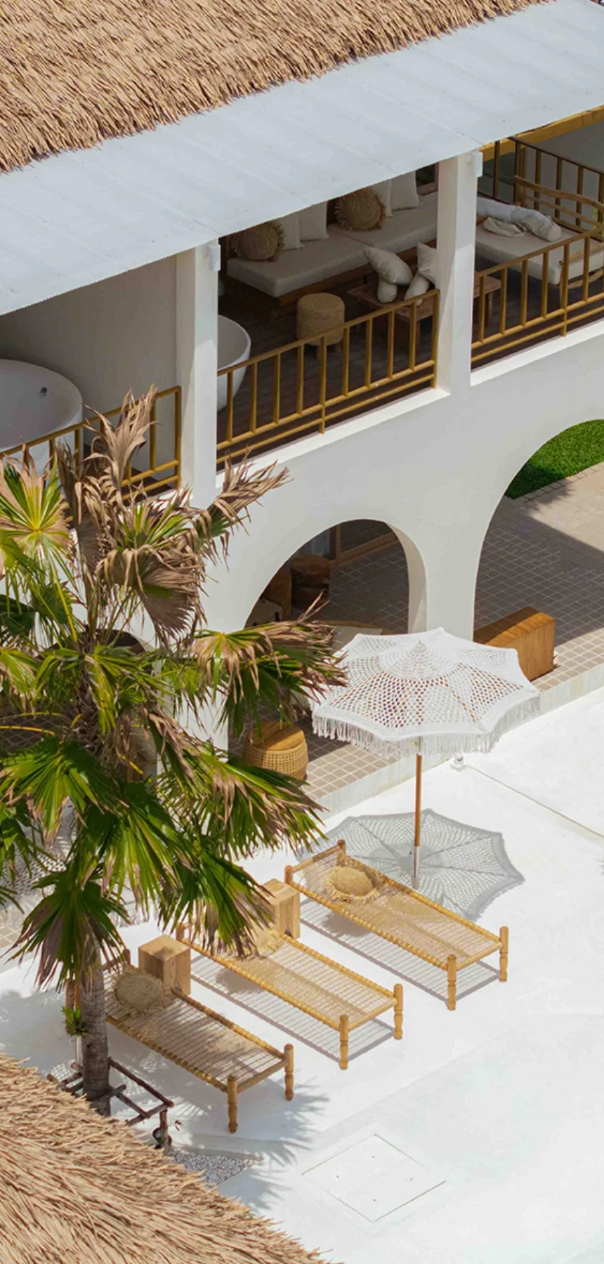 Villas & Rooms